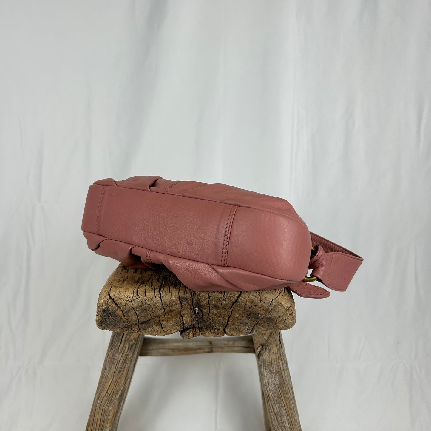 Vintage y2k style pink leather small shoulder bag