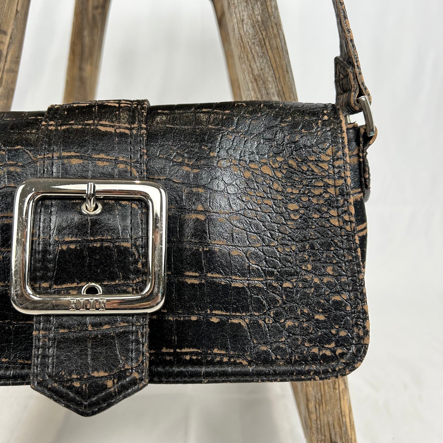Vintage y2k style distressed brown leather shoulder bag