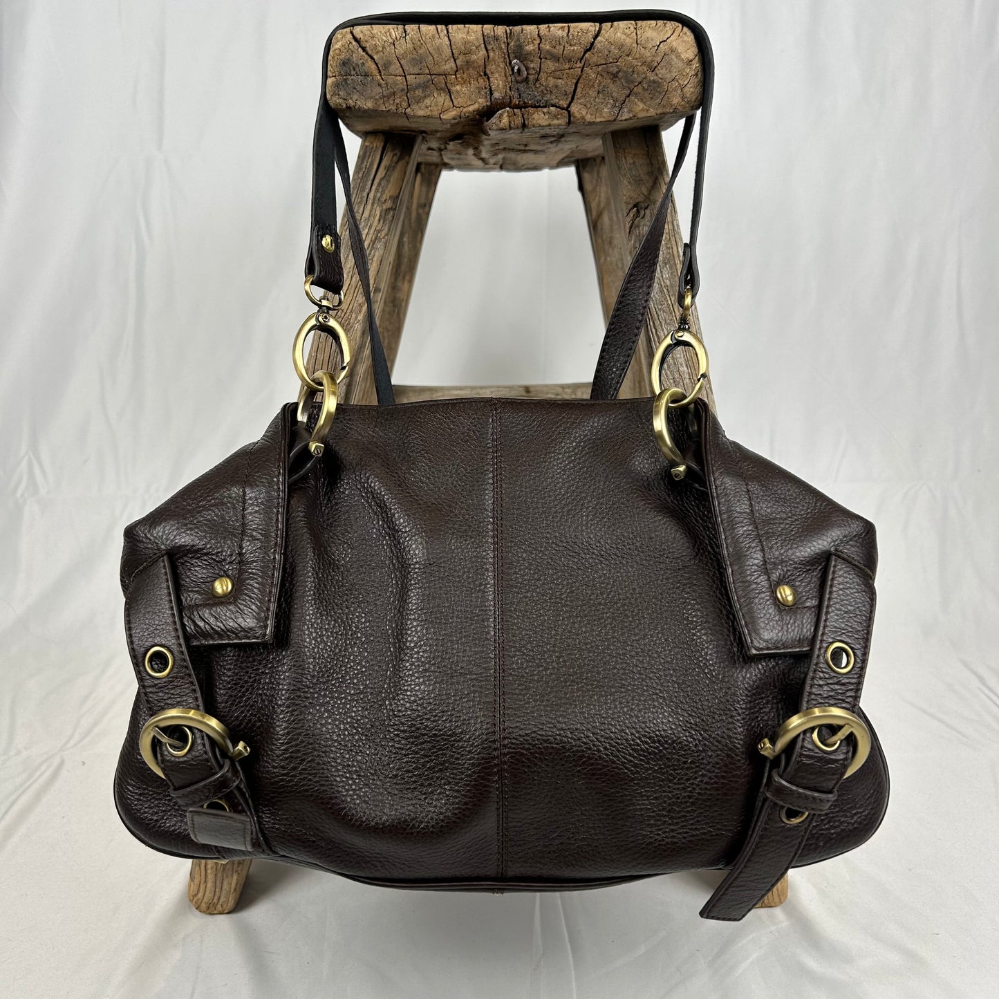 Vintage y2k style brown pebbled leather shoulder bag