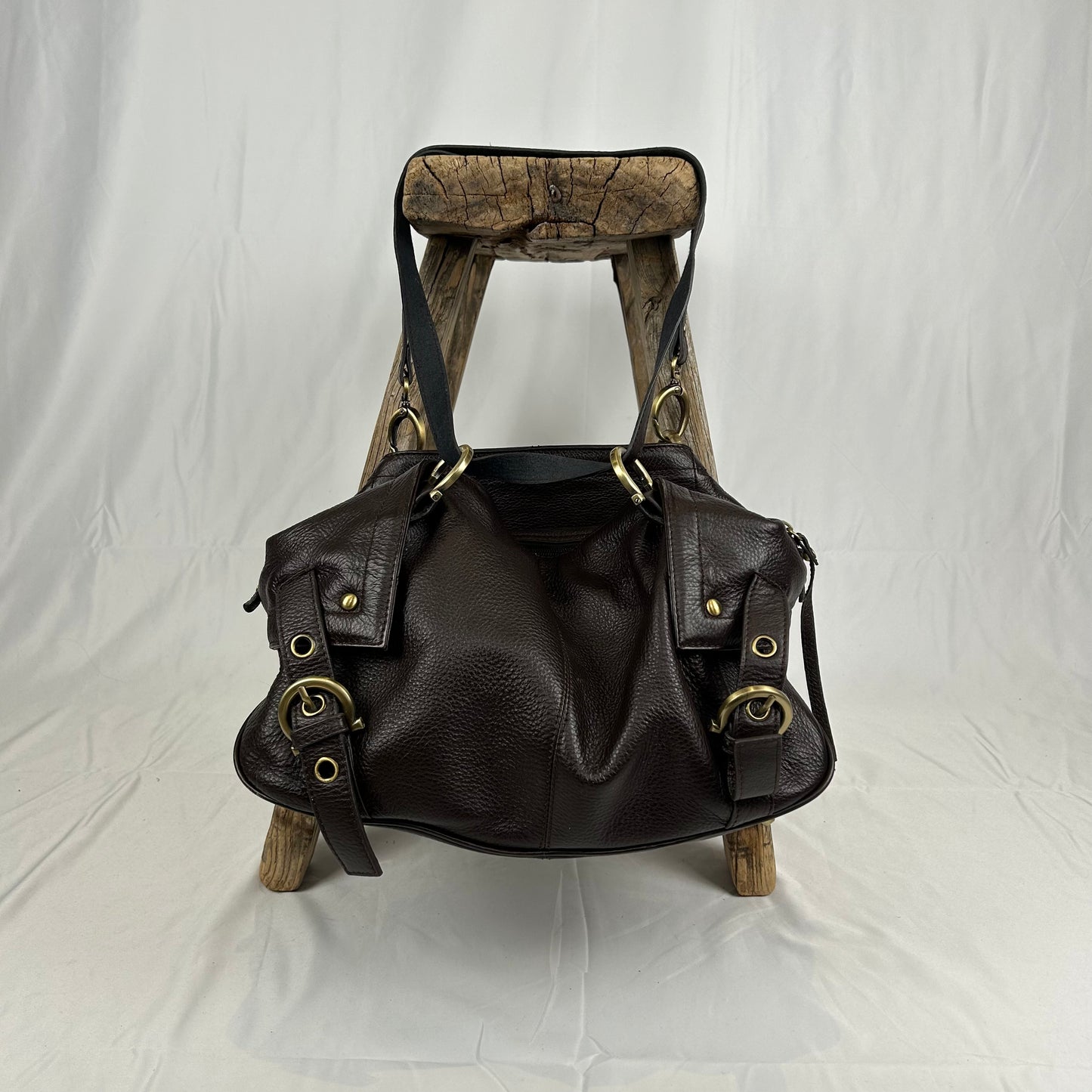 Vintage y2k style brown pebbled leather shoulder bag