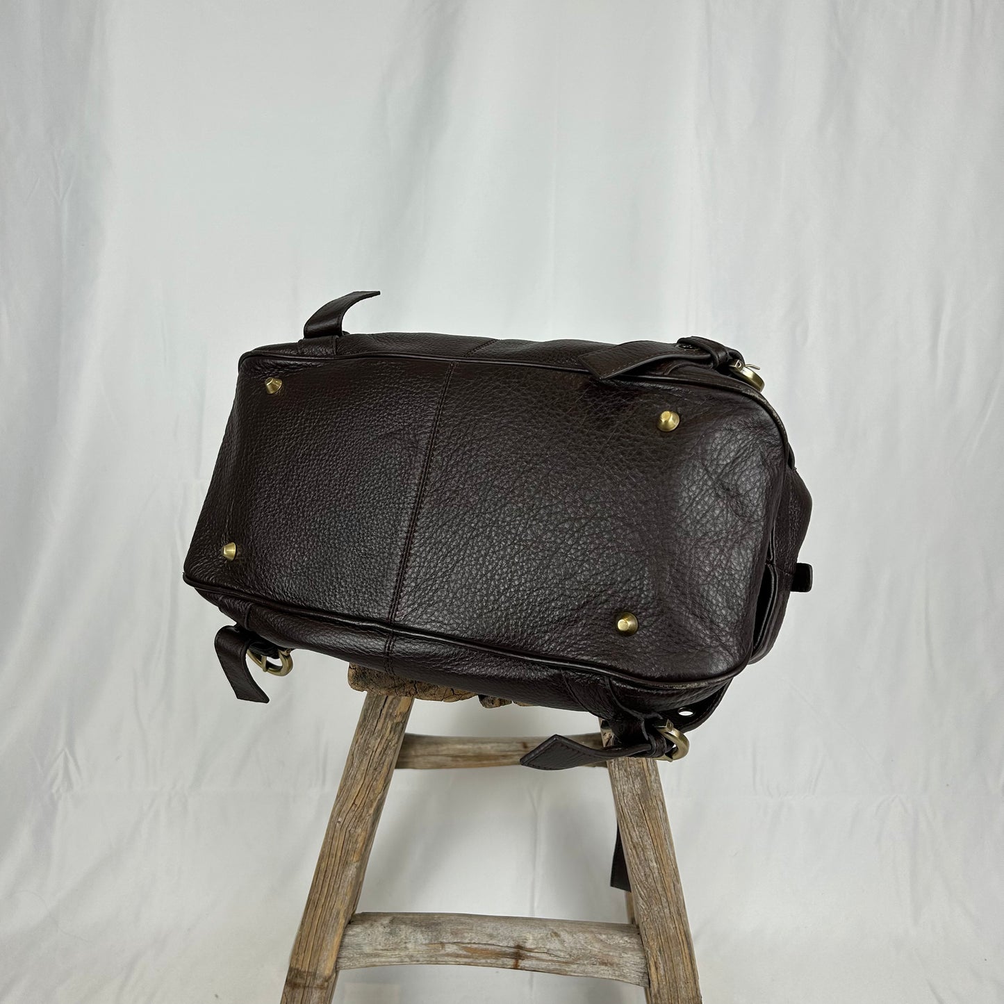 Vintage y2k style brown pebbled leather shoulder bag