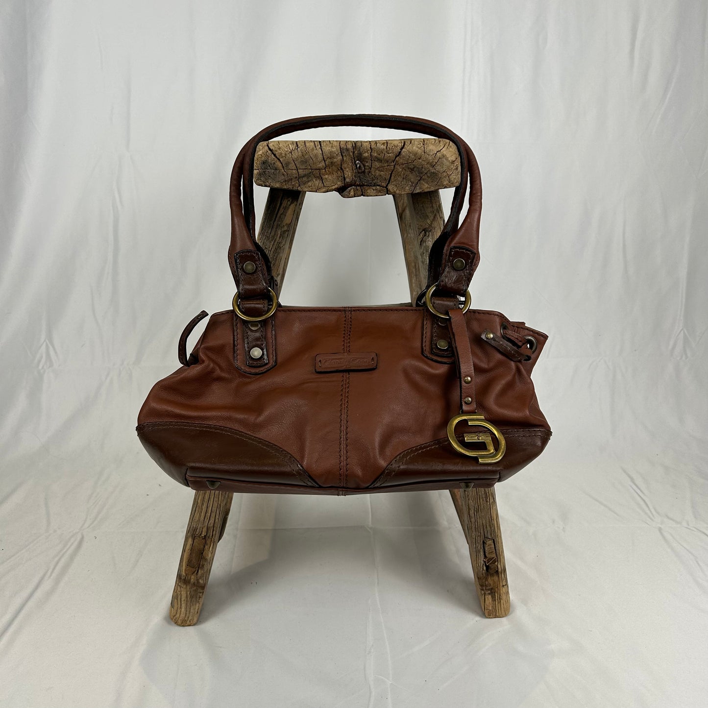 Vintage y2k style brown leather shoulder bag