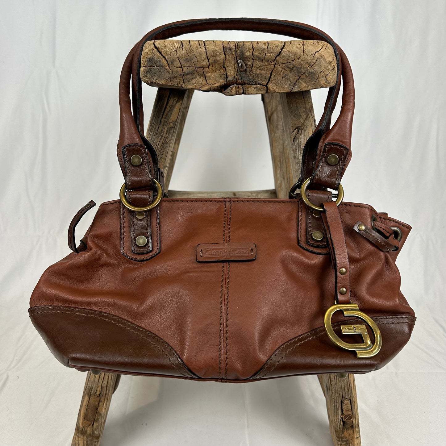 Vintage y2k style brown leather shoulder bag