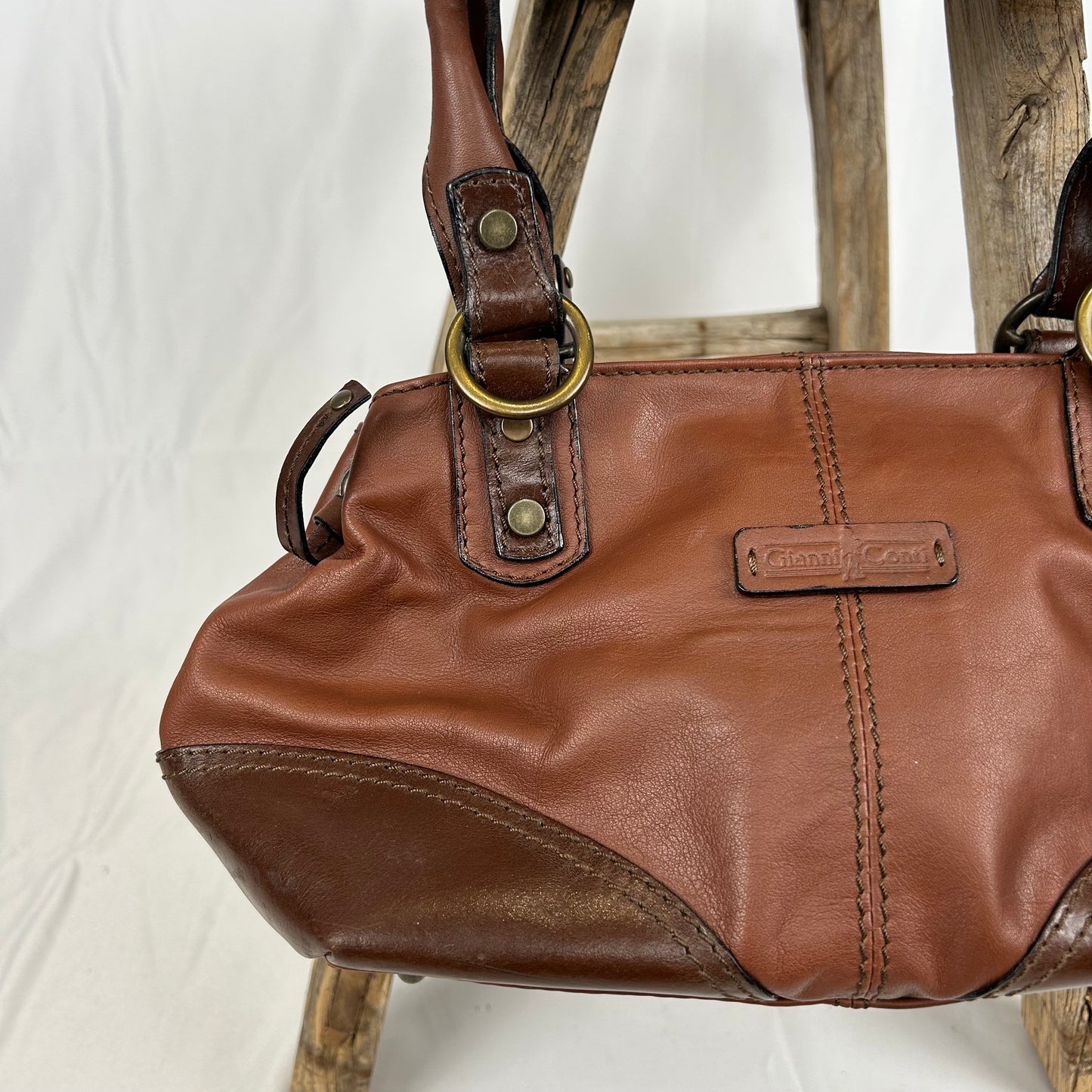 Vintage y2k style brown leather shoulder bag