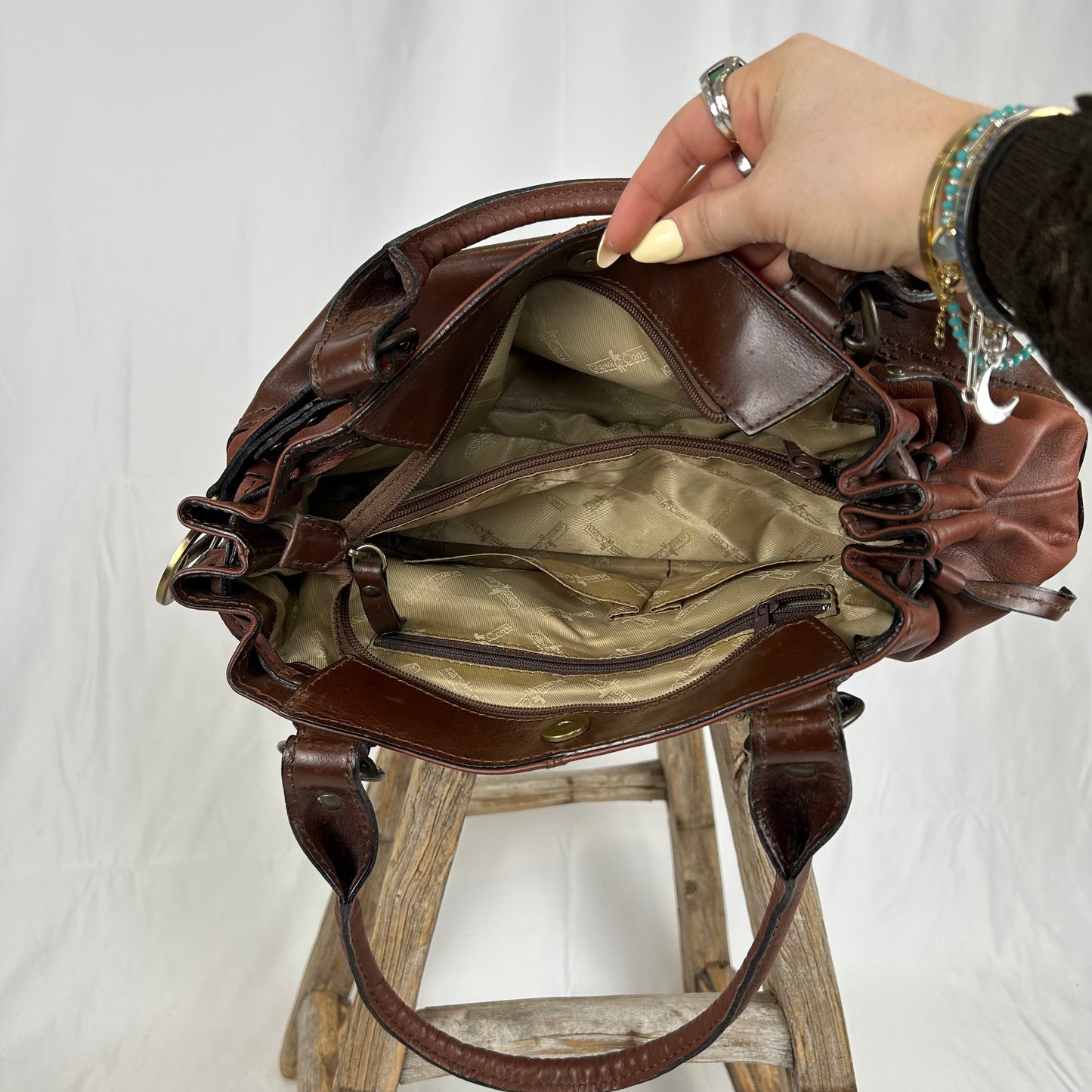 Vintage y2k style brown leather shoulder bag