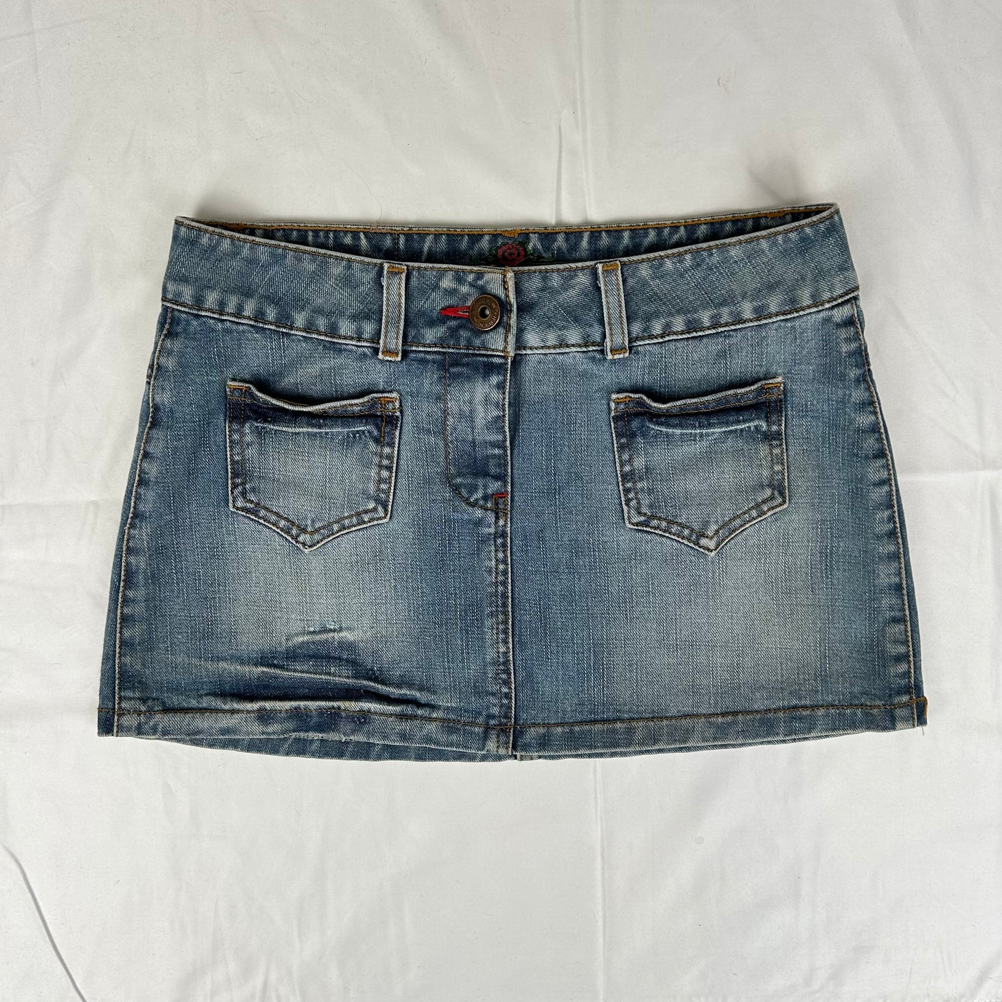 Vintage y2k style denim mini skirt