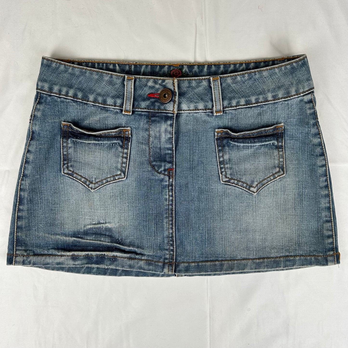 Vintage y2k style denim mini skirt