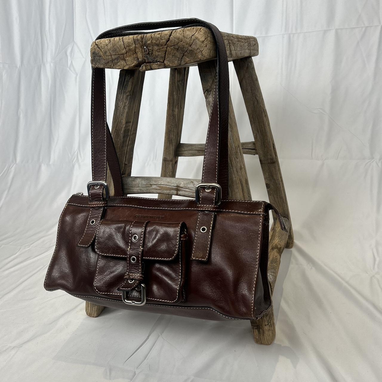 Vintage y2k style brown leather shoulder bag