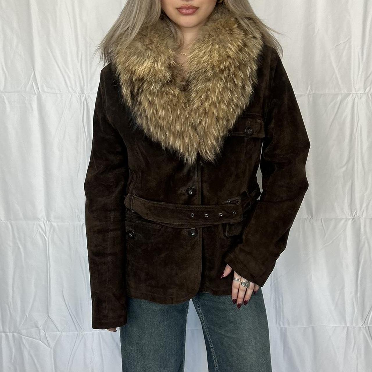 Vintage y2k style brown suede leather jacket with faux fur collar