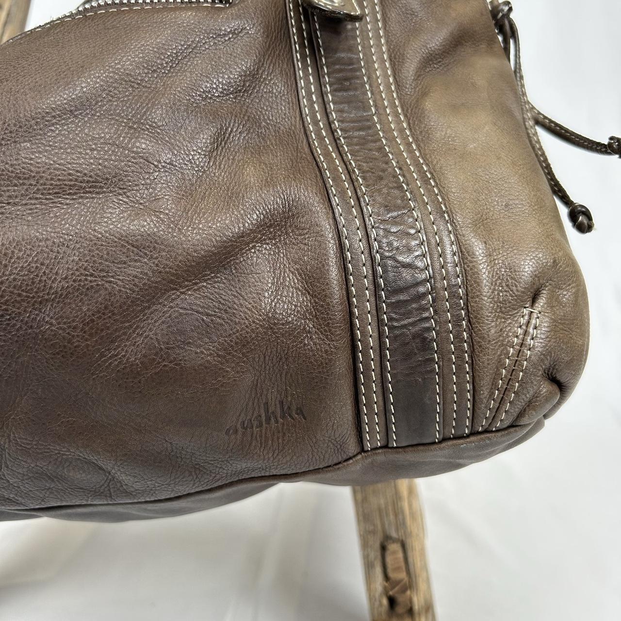 Vintage y2k style brown slouchy leather handbag